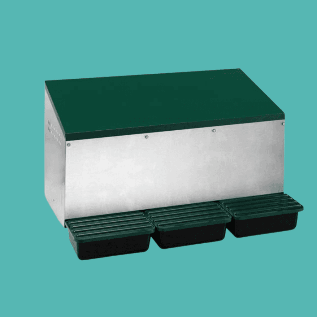 Zunanje gnezdo za nesnice - 3 predali s plastičnim dnom