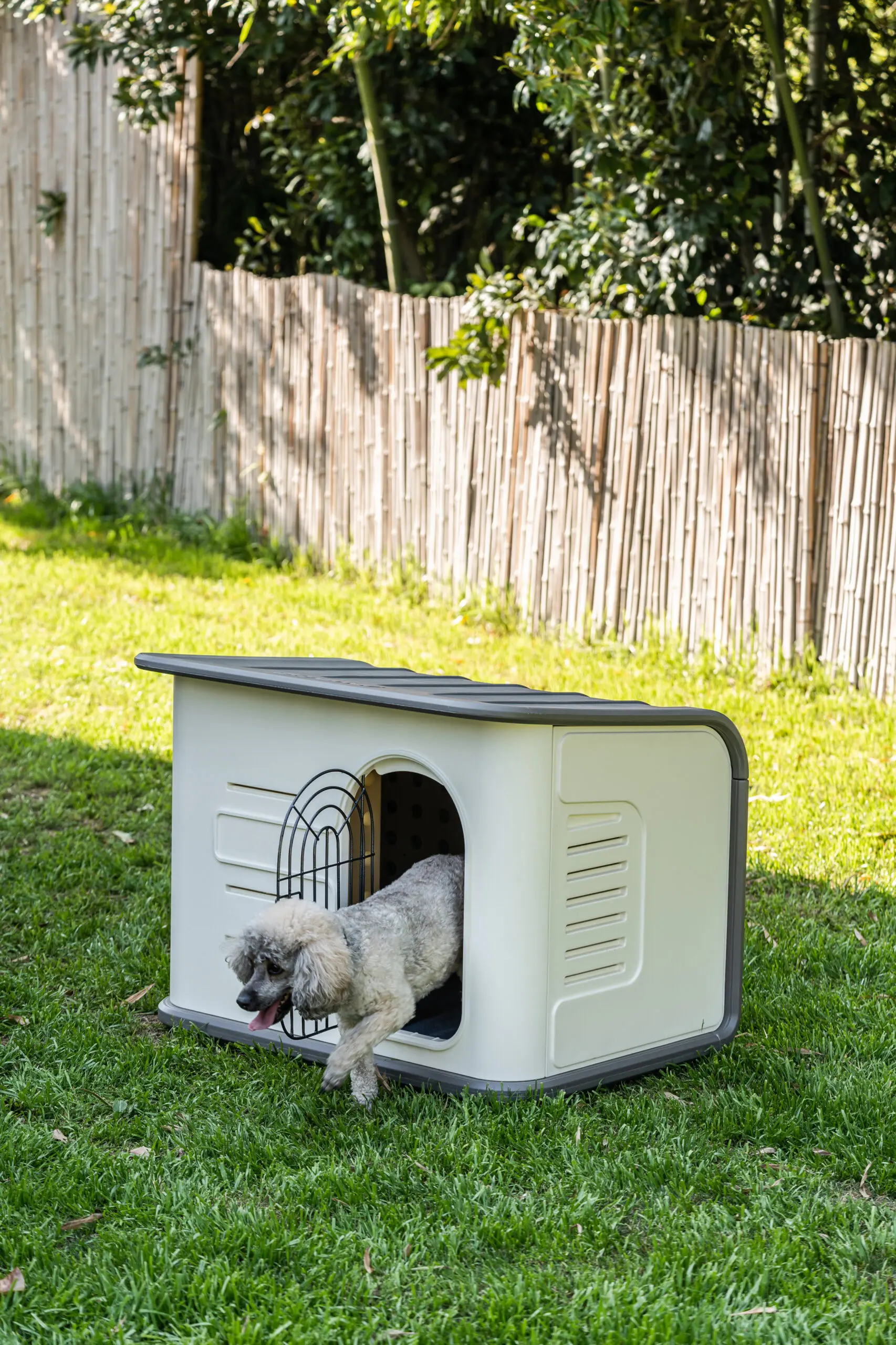 pasja uta HUT,plastična pasja hišica, pasja uta, zunanja hišica za psa, dog house plastic, odporna pasja hiša