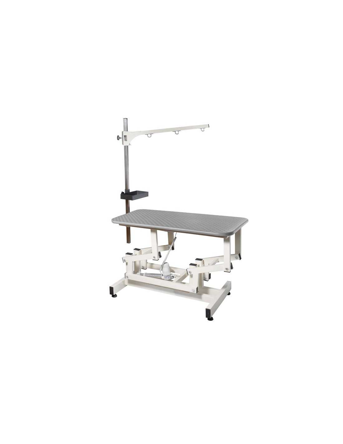 Profesionalna električna miza za grooming psov in mačk z daljinskim upravljanjem, nastavljivo višino 65–97 cm in površino 107 × 60 cm.